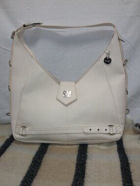 Steve Madden White Pebbled Crossbody Bag • SW Logo • Minimalist Structured Purse